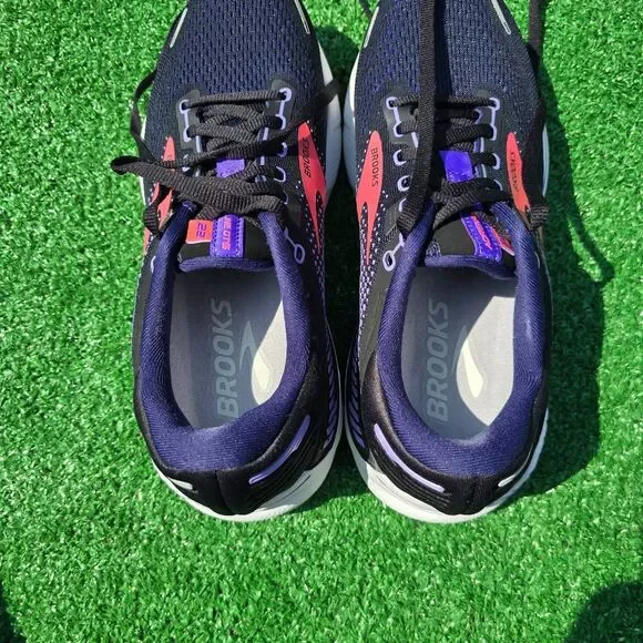 Brooks adrenaline GTS 22 - Women's Runnig shoes - Size 9 - Picture 10 of 11